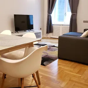 슈프림 시티 센터 아파트먼트 아파트