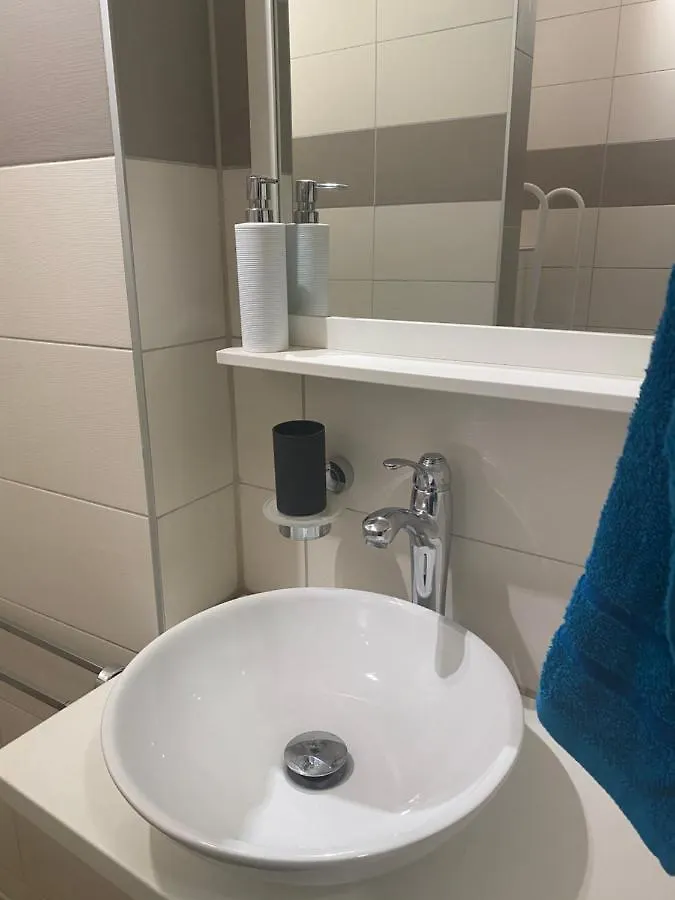 Tatra Apartment By The Danube Fully Accessible Budapest 0*,