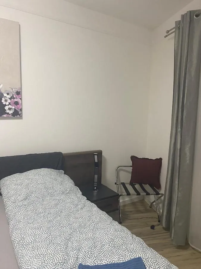 Tatra Apartment By The Danube Fully Accessible Budapest Hungary